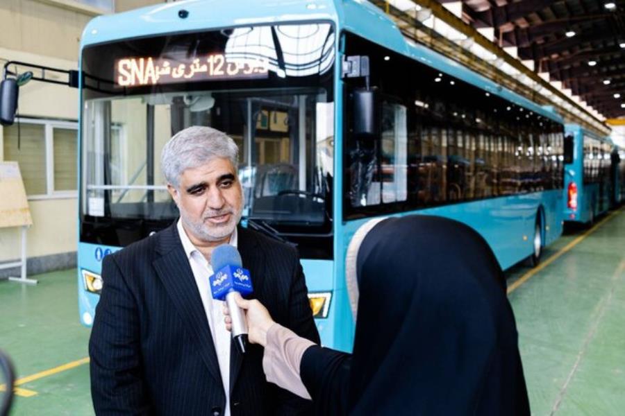 کشتی حامل ۵۰ اتوبوس برقی به بندرعباس رسید